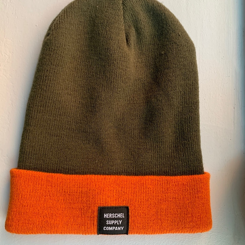 Herschel Supply Co beanie